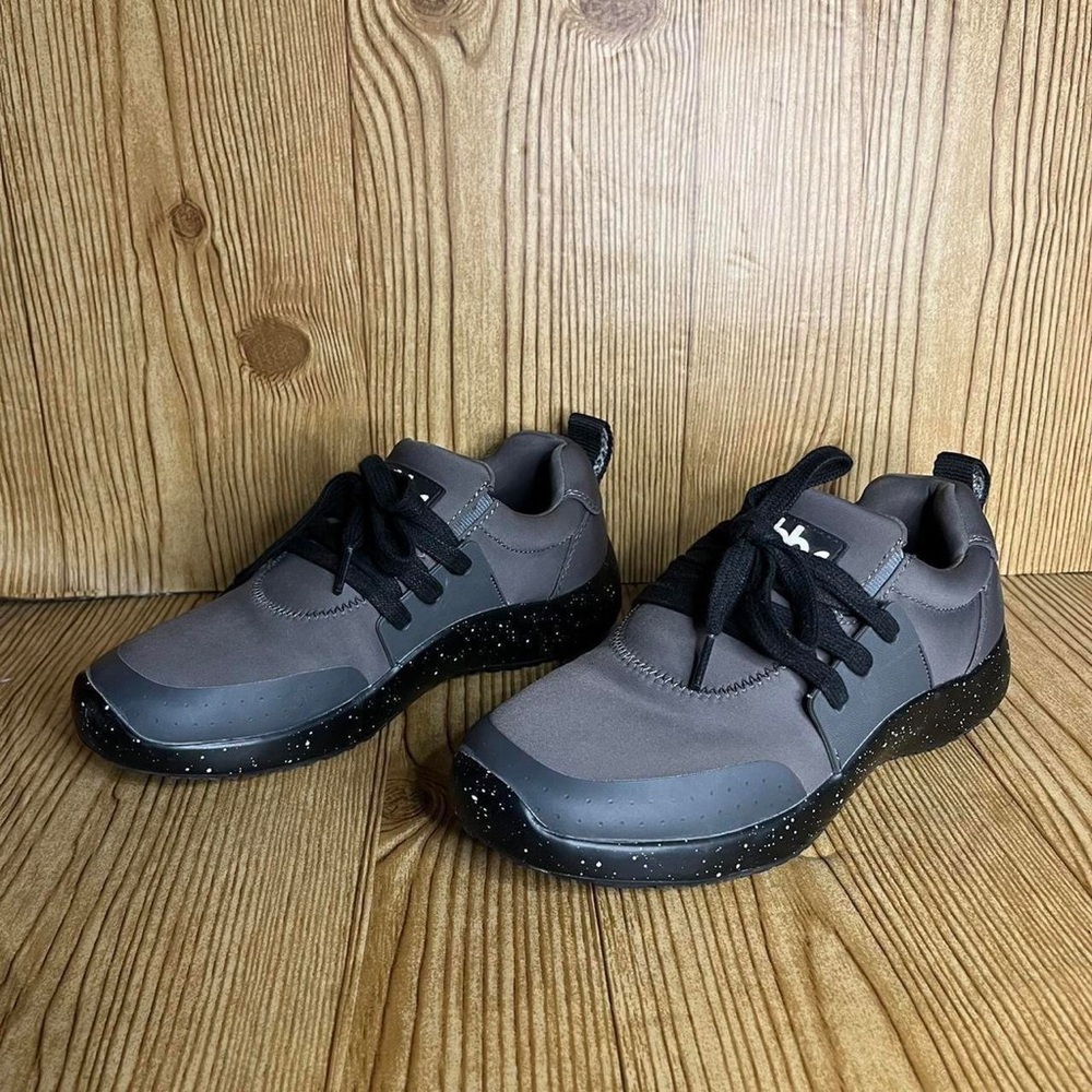 Snibbs spacecloud work shoes sneakers charcoal lace up slip on grey
Women’s 6
